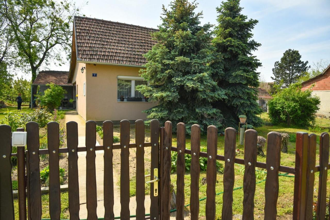 Sobe Masa Guest House Subotica Exterior photo